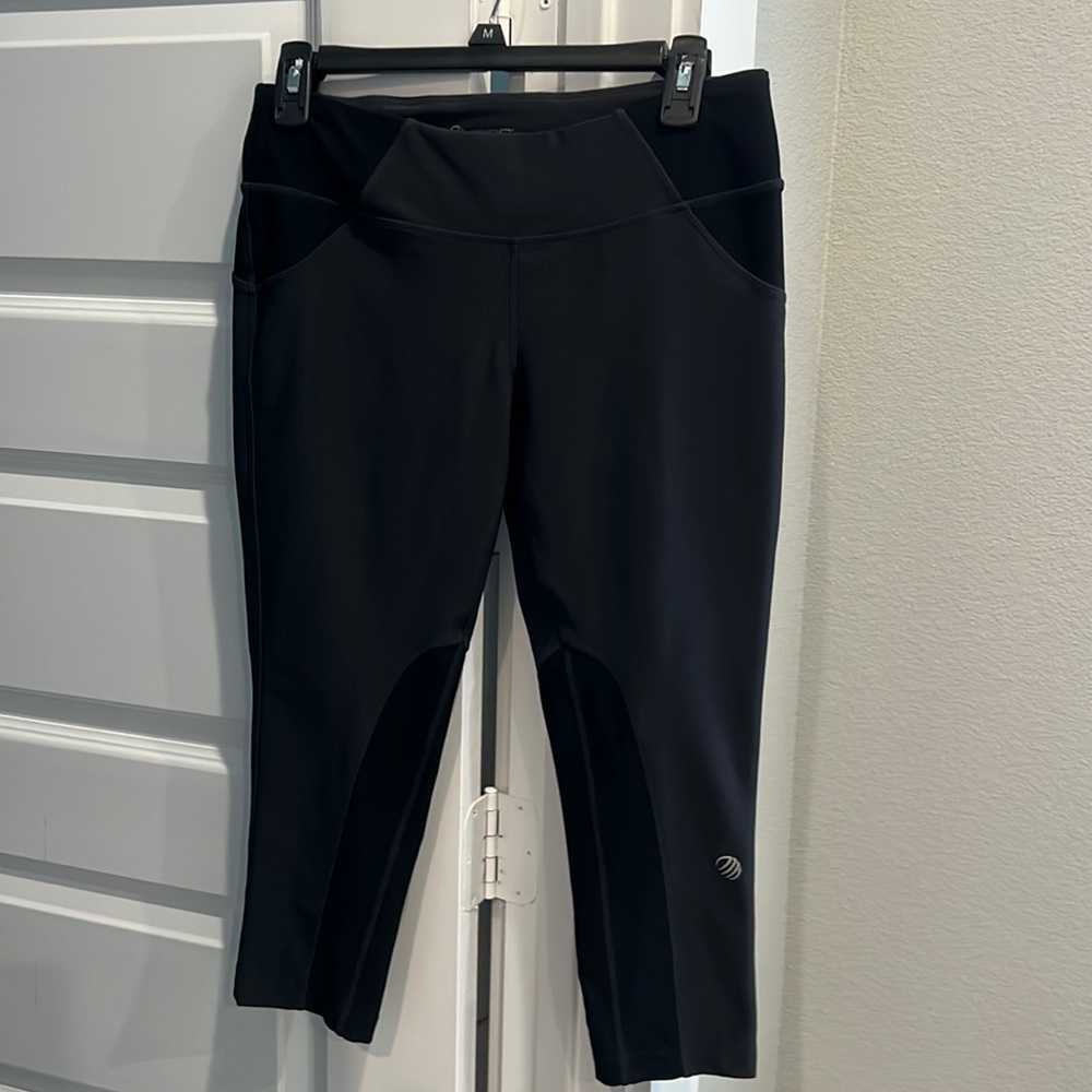 MPG black gray capri leggings